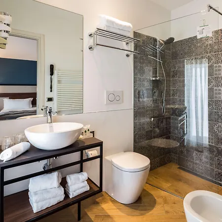 Western Metropoli 3*